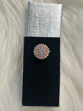 NWT 1.0ct Moissanite ring, size 8 band is rose gold S925 sterling silver.
